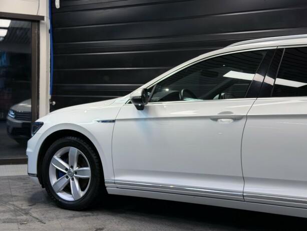 volkswagen-passat-elektrisitetbensin-2019-big-7