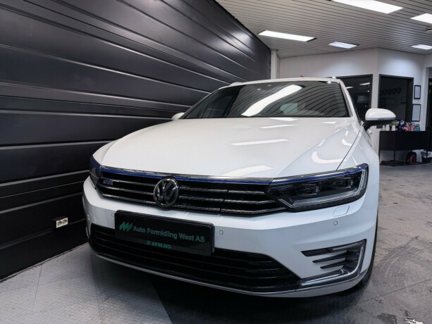 volkswagen-passat-elektrisitetbensin-2019-big-2