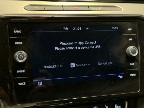 volkswagen-passat-elektrisitetbensin-2019-big-24