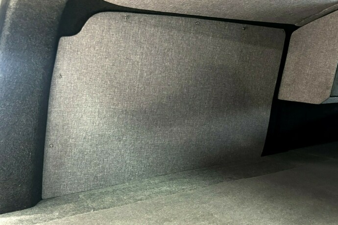 volkswagen-transporter-diesel-2020-big-17