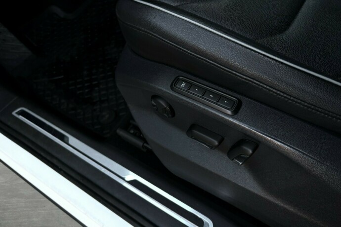 volkswagen-tiguan-diesel-2018-big-12