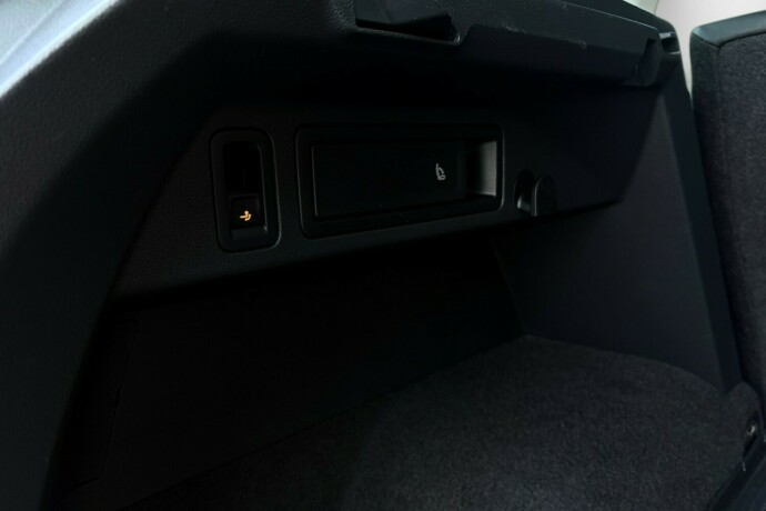 volkswagen-tiguan-diesel-2018-big-36