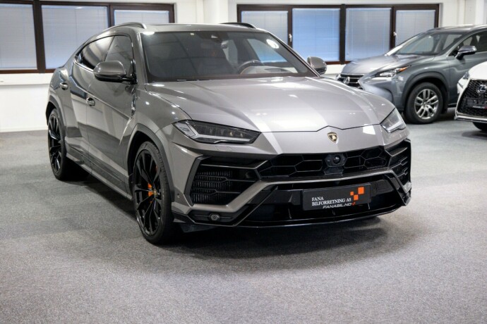 lamborghini-urus-bensin-2021-big-3