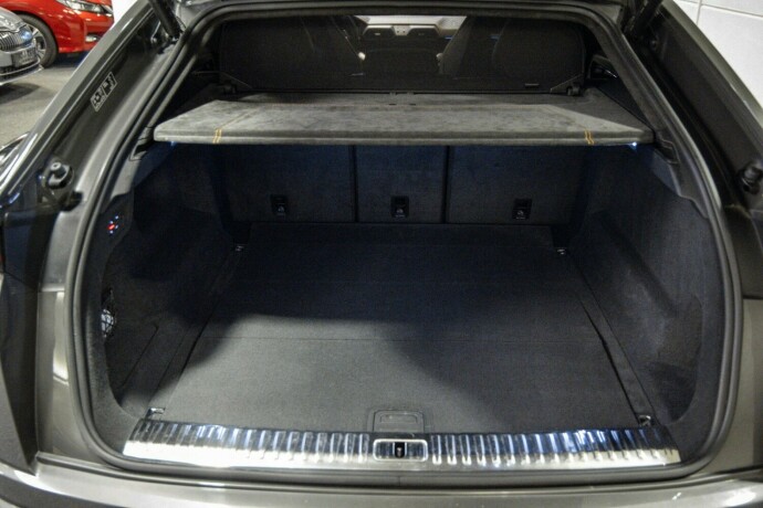 lamborghini-urus-bensin-2021-big-16