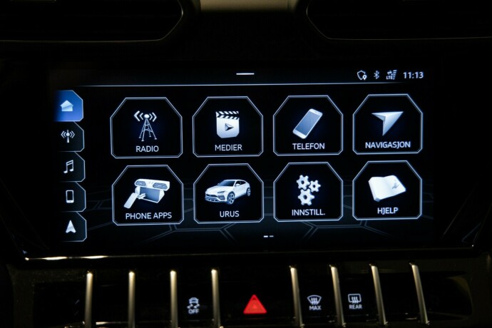 lamborghini-urus-bensin-2021-big-31