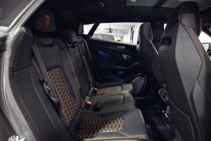 lamborghini-urus-bensin-2021-big-18