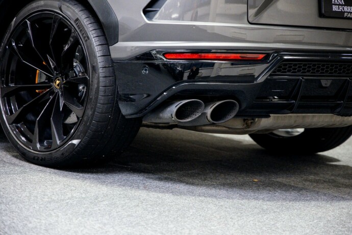 lamborghini-urus-bensin-2021-big-8