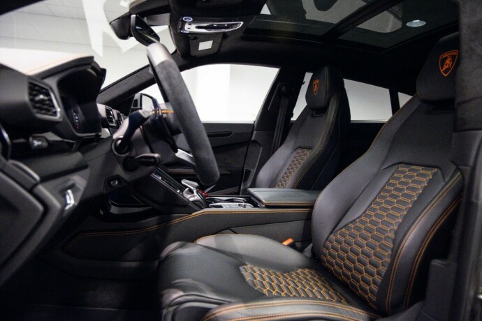 lamborghini-urus-bensin-2021-big-11