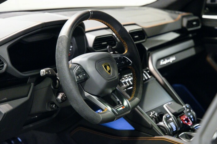 lamborghini-urus-bensin-2021-big-13