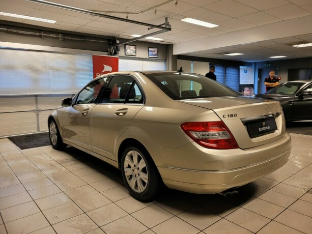 mercedes-benz-c-klasse-diesel-2011-big-6