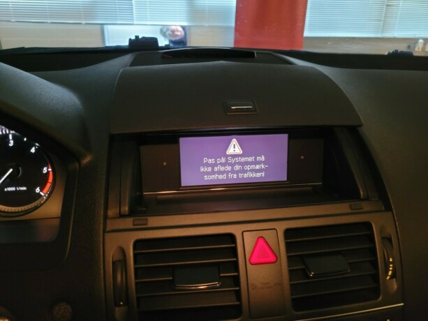 mercedes-benz-c-klasse-diesel-2011-big-23