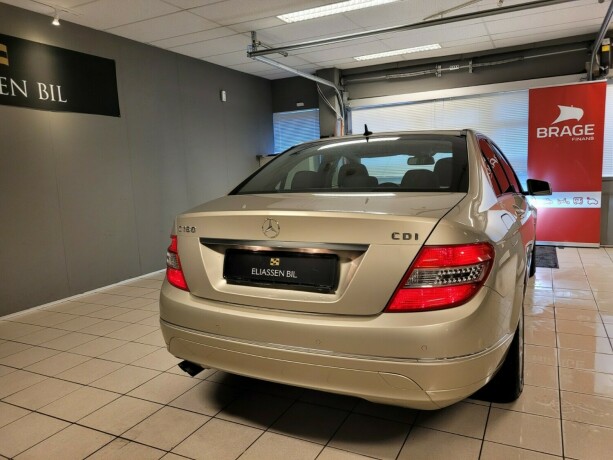 mercedes-benz-c-klasse-diesel-2011-big-5