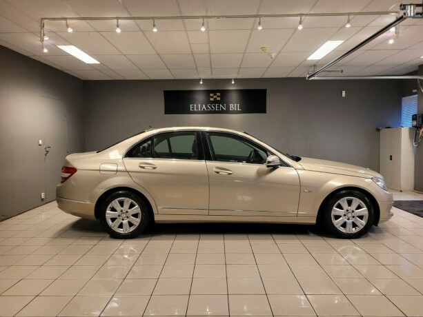 mercedes-benz-c-klasse-diesel-2011-big-3