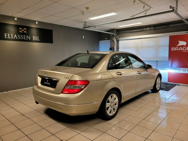 mercedes-benz-c-klasse-diesel-2011-big-4