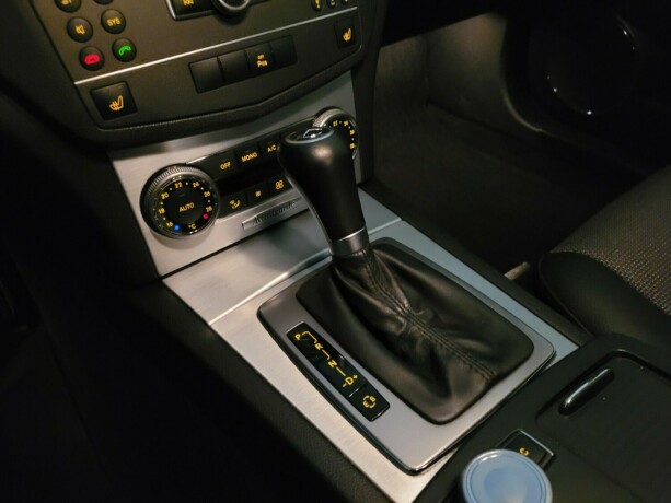 mercedes-benz-c-klasse-diesel-2011-big-22