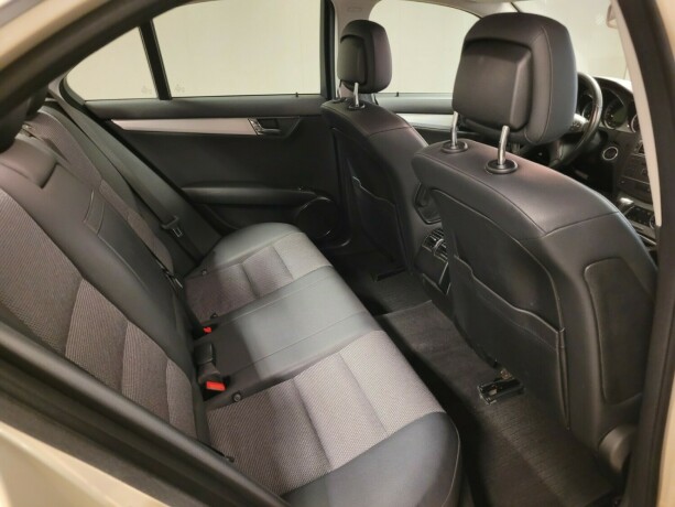 mercedes-benz-c-klasse-diesel-2011-big-18