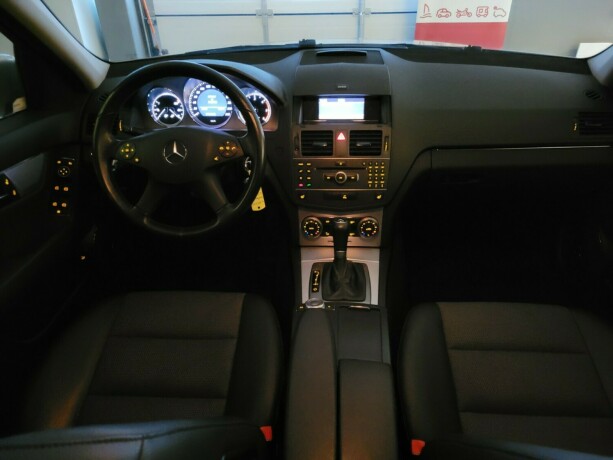 mercedes-benz-c-klasse-diesel-2011-big-24
