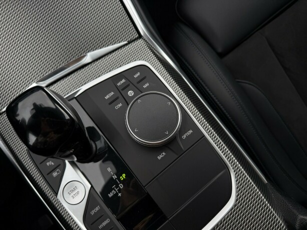 bmw-3-serie-plug-in-petrol-2022-big-5