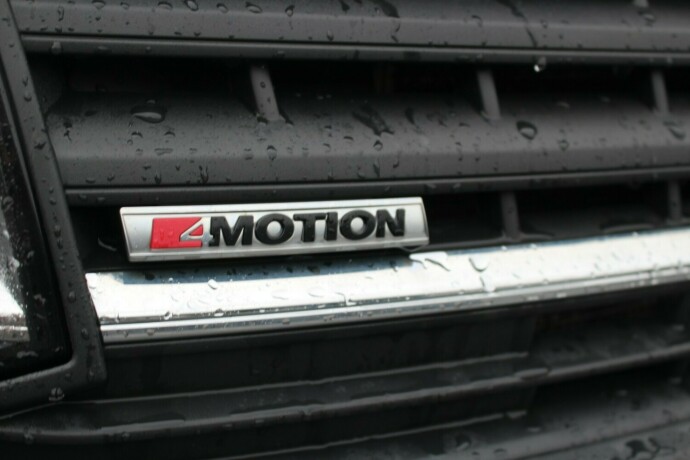 volkswagen-transporter-diesel-2018-big-2