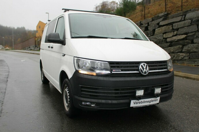 volkswagen-transporter-diesel-2018-big-0