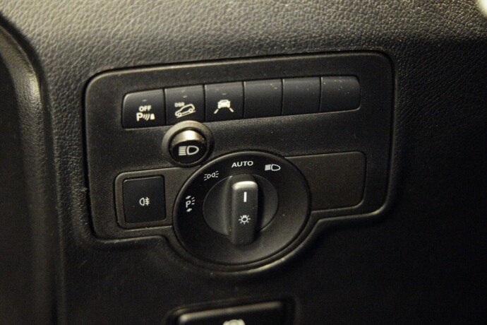 mercedes-benz-vito-diesel-2022-big-18