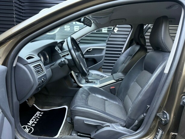 volvo-v70-diesel-2012-big-22