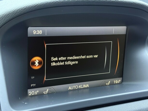 volvo-v70-diesel-2012-big-17