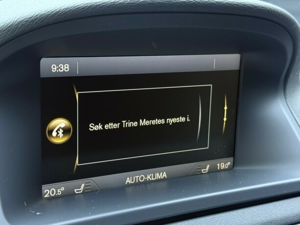 volvo-v70-diesel-2012-big-19