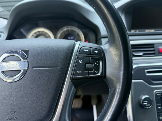 volvo-v70-diesel-2012-big-15