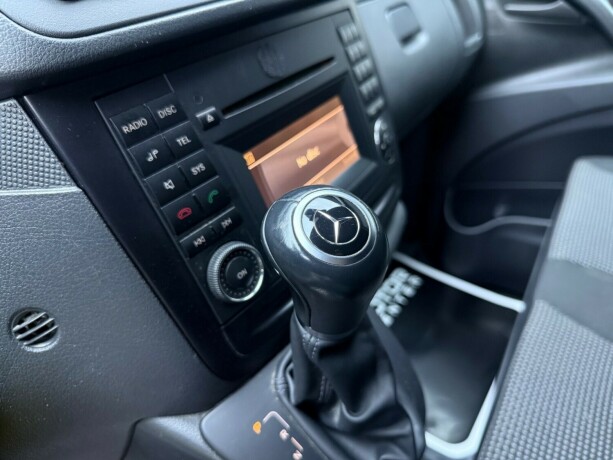 mercedes-benz-vito-diesel-2014-big-21