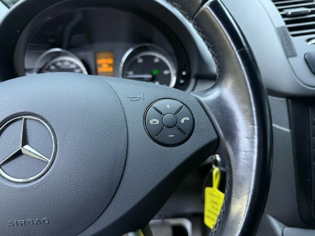 mercedes-benz-vito-diesel-2014-big-15