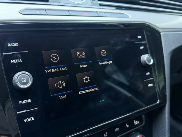 volkswagen-passat-elektrisitetbensin-2019-big-24