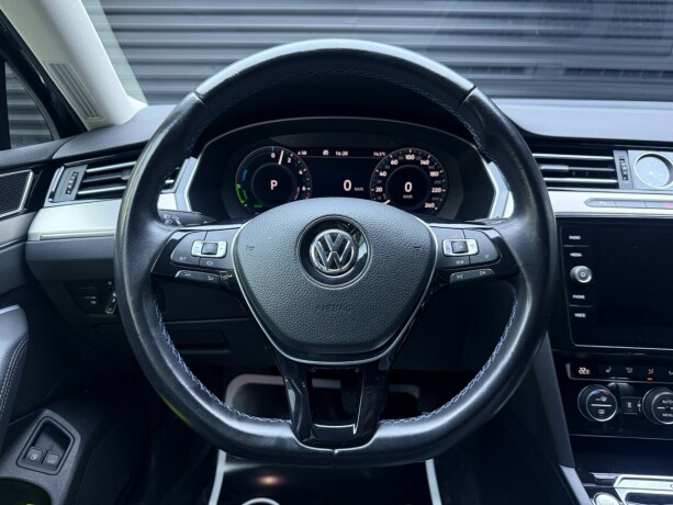 volkswagen-passat-elektrisitetbensin-2019-big-13