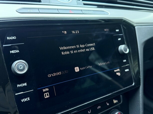 volkswagen-passat-elektrisitetbensin-2019-big-22