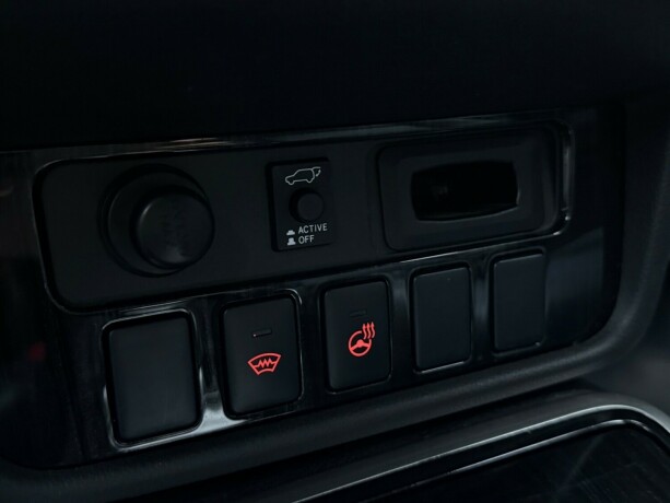 mitsubishi-outlander-elektrisitetbensin-2016-big-24