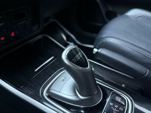 mitsubishi-outlander-elektrisitetbensin-2016-big-25