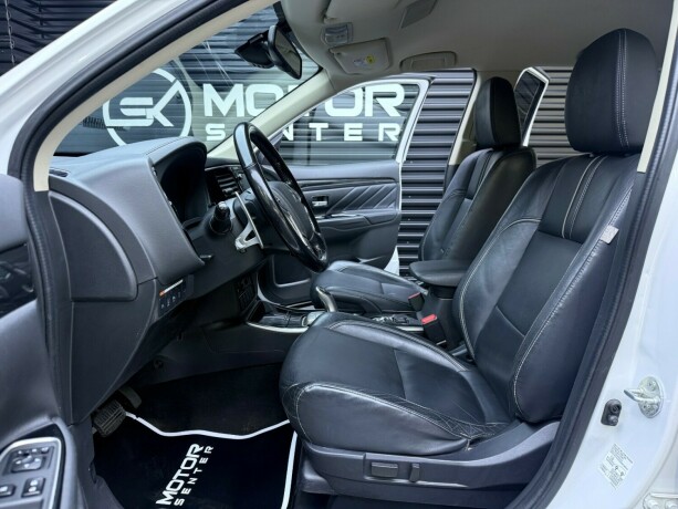 mitsubishi-outlander-elektrisitetbensin-2016-big-27