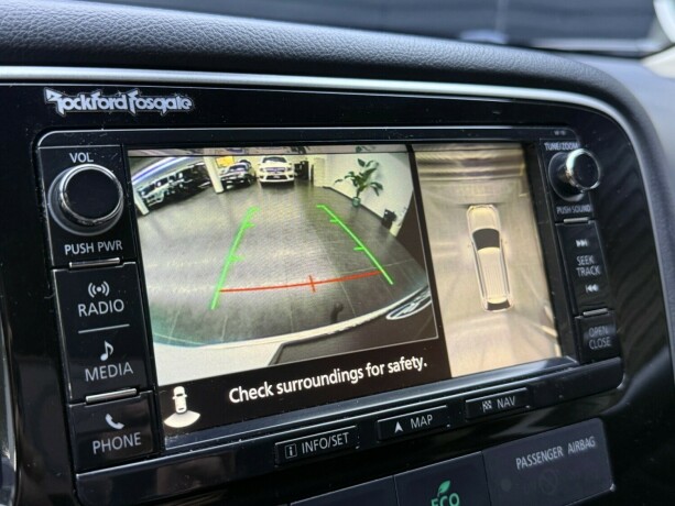 mitsubishi-outlander-elektrisitetbensin-2016-big-17