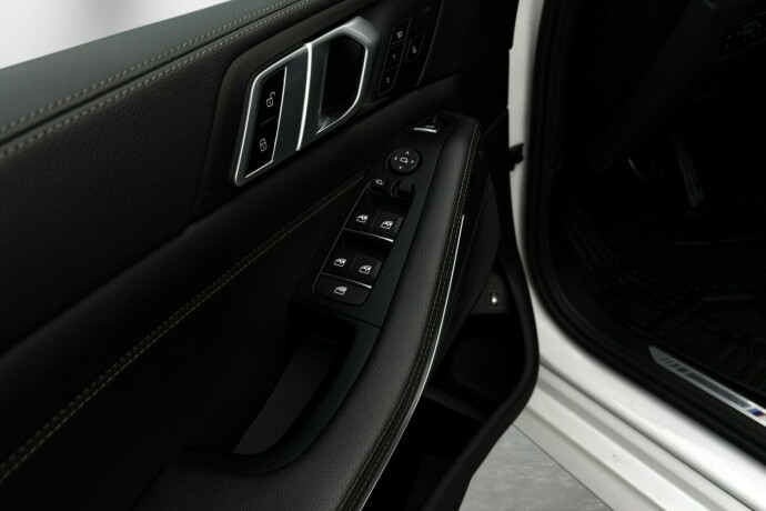 bmw-x5-elektrisitetbensin-2020-big-33