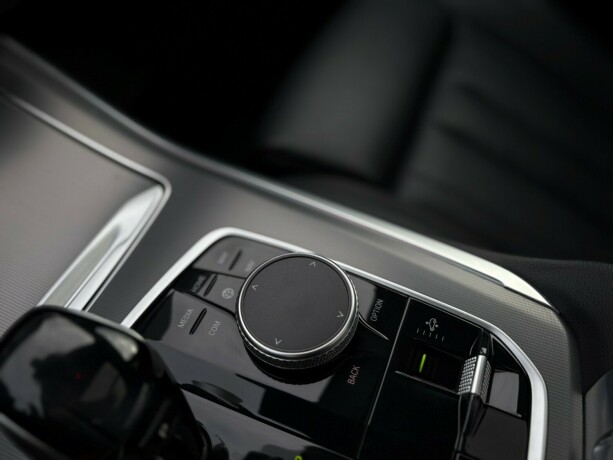 bmw-x5-elektrisitetbensin-2020-big-26