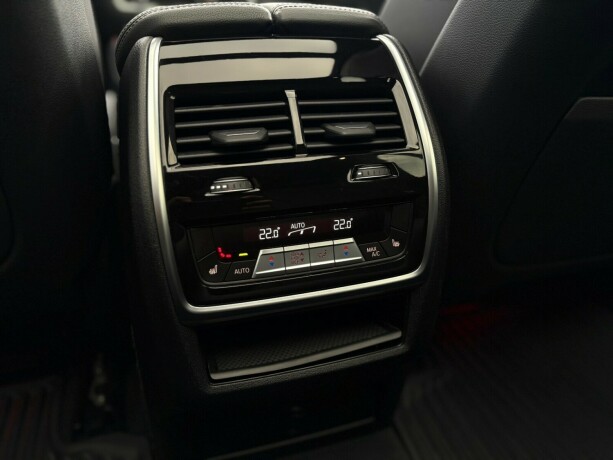 bmw-x5-elektrisitetbensin-2020-big-30