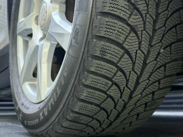 bmw-x3-diesel-2012-big-8