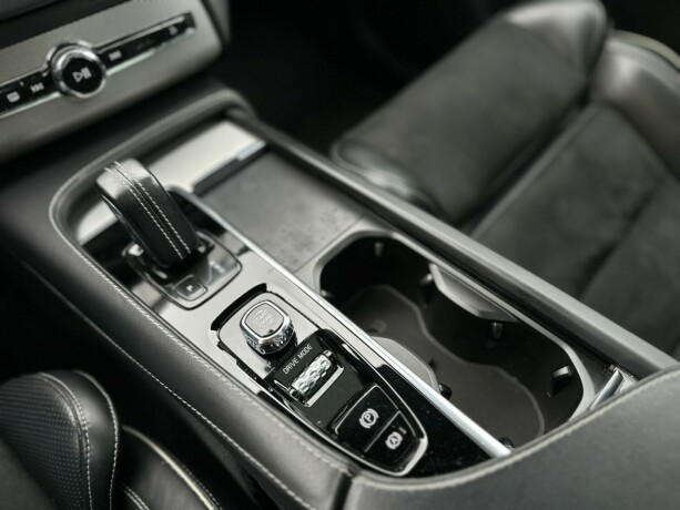 volvo-xc-90-elektrisitetbensin-2021-big-20