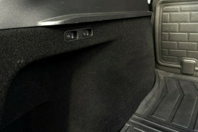 tesla-model-y-elektrisitet-2022-big-15