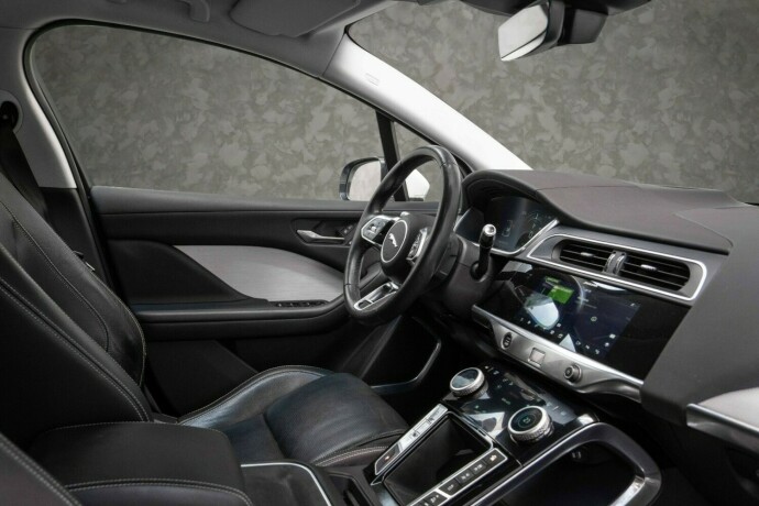jaguar-i-pace-elektrisitet-2019-big-38