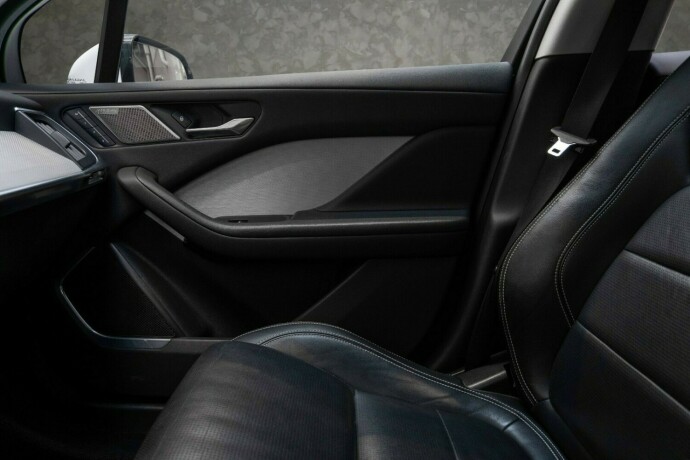 jaguar-i-pace-elektrisitet-2019-big-19