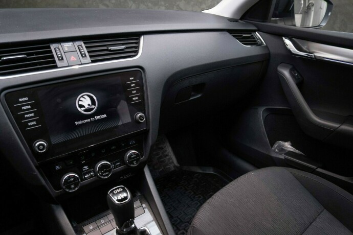 skoda-octavia-diesel-2020-big-19