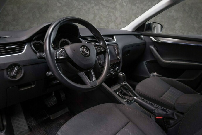 skoda-octavia-diesel-2020-big-27