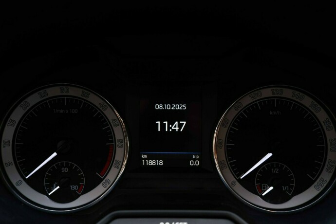 skoda-octavia-diesel-2020-big-13