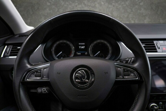 skoda-octavia-diesel-2020-big-14